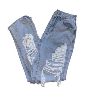 Women’s Distressed Light Blue 90’s Straight Leg Jeans